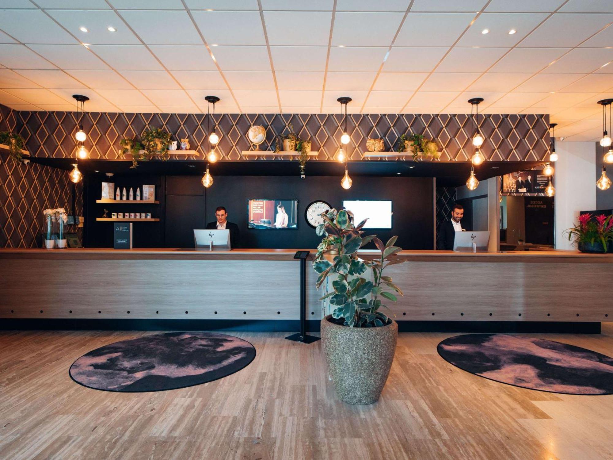 Mercure Paris Orly Rungis Aéroport Esterno foto